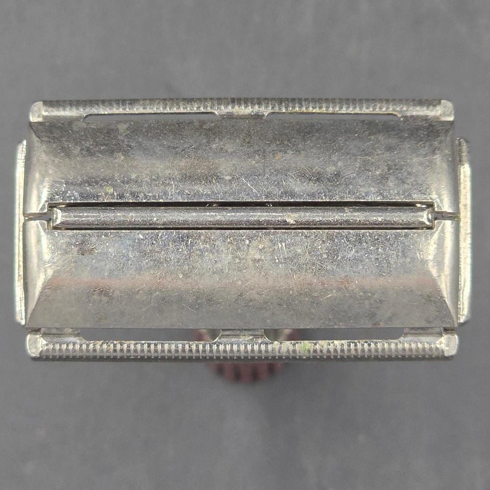 Vintage 1956 Gillette Super Speed Red Tip DE TTO Razor Date Code B2