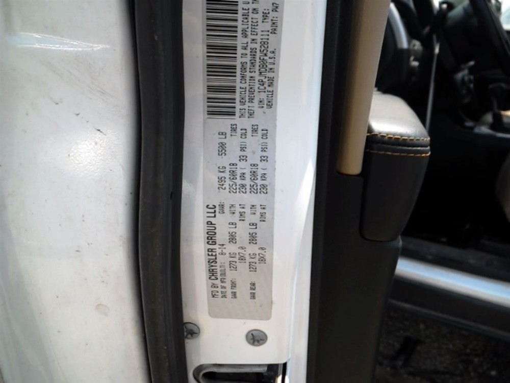 CHEROKEE 2015 Glove Box 104849681