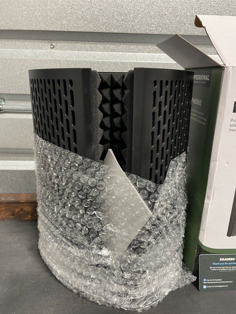 Aokeo Professional Studio Recording Microphone Isolation Shield USB