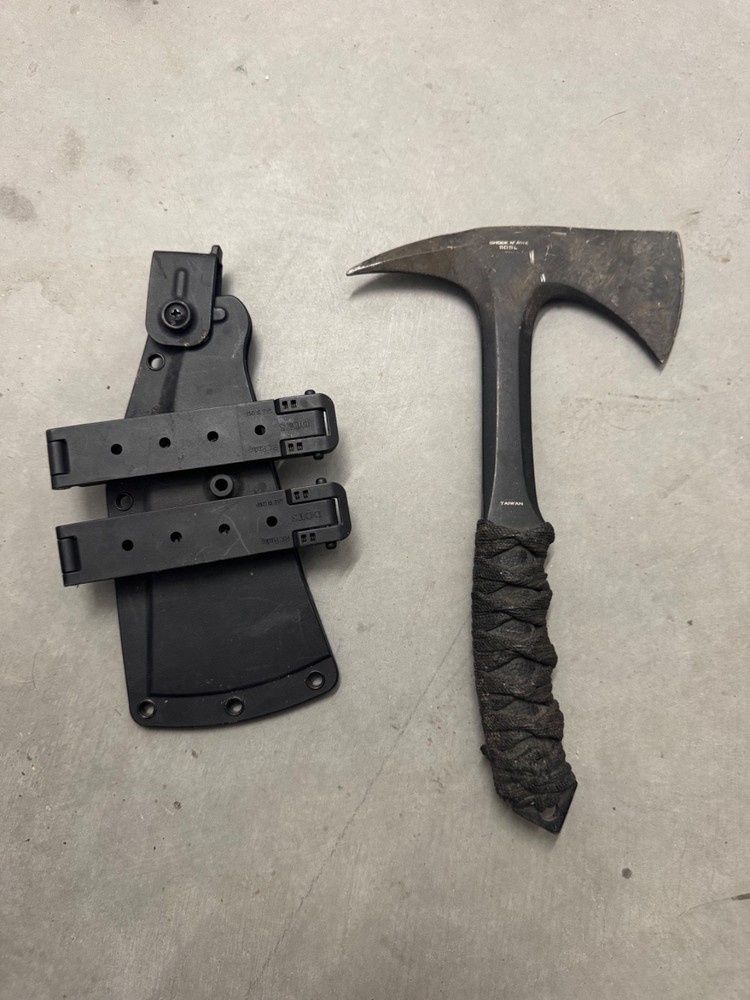 browning tomahawk black camping axe