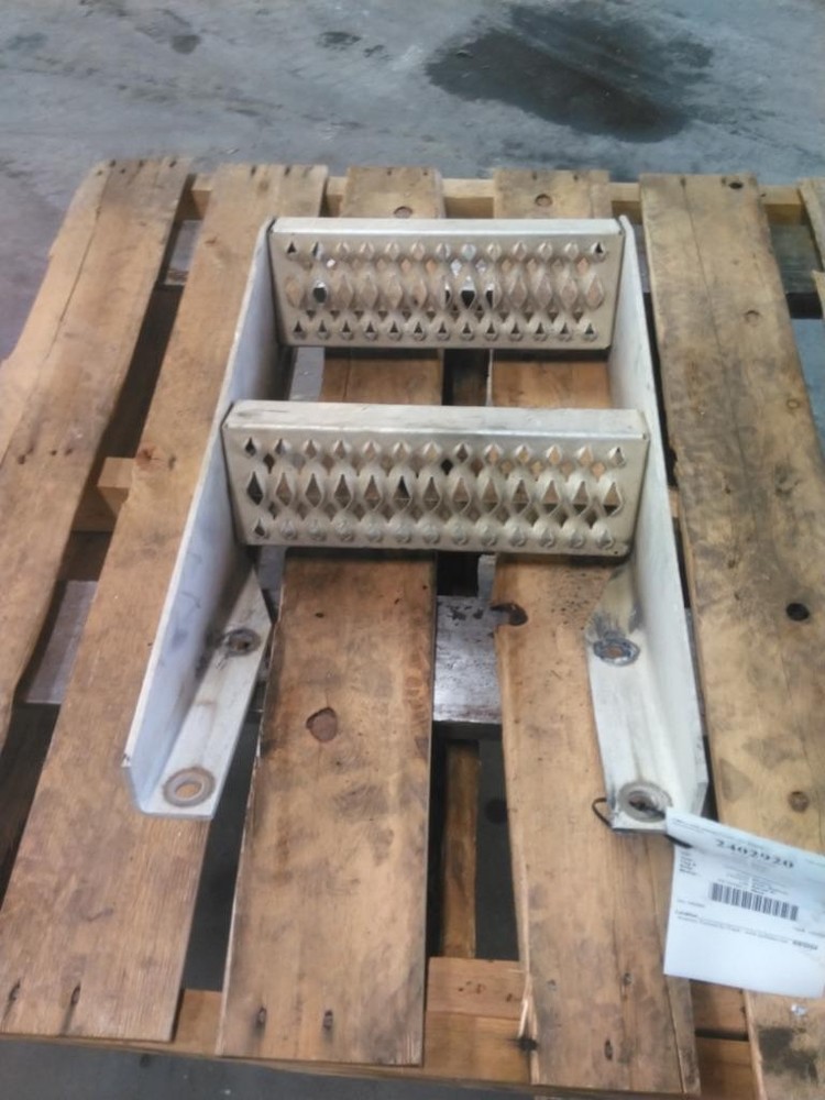 Replaces 2006 PETERBILT 387 FRAME STEP , GA
