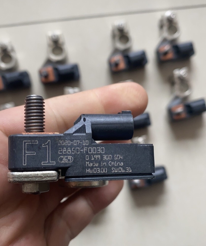 Battery Sensor 28850 - 25020 for Highlander RAV4