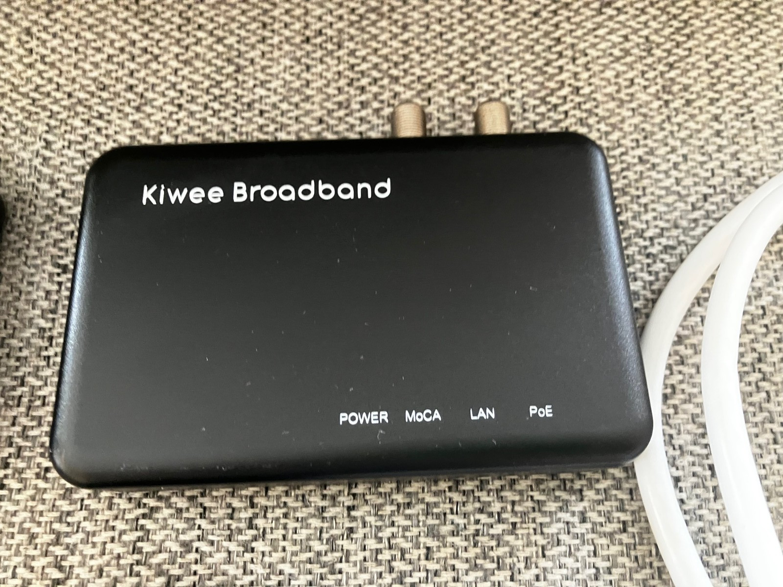 Kiwee Broadband KB-M3-03 MoCA 2.5 Adapter Kit 2.5GbE PoE+ 30W Ethernet Over Coax