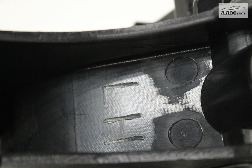 2018-2024 FREIGHTLINER CASCADIA REAR LEFT SIDE FAIRING PANEL BRACKET OEM