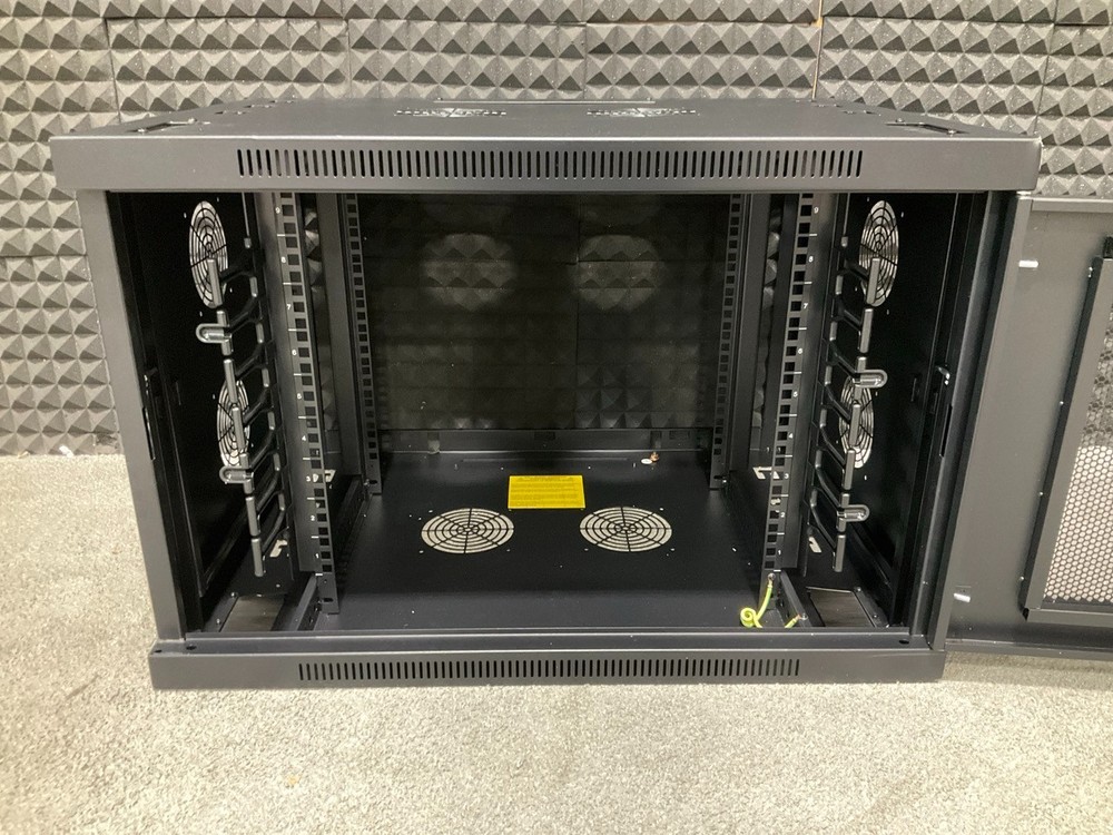 Tripp Lite SmartRack Wall Mount Server Rack 9U SRW9UDPVRT ✅❤️️✅❤️️✅ NEW!!!!