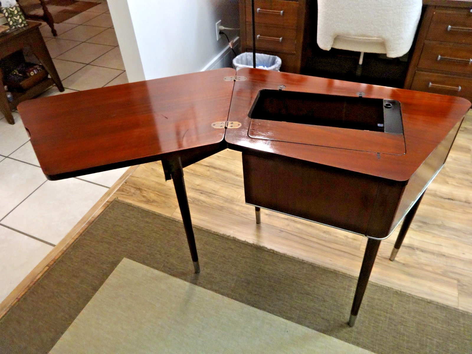 RARE Singer 74 Trapezoid Spinet Sewing Machine Cabinet - 301, 400 & 500 Series