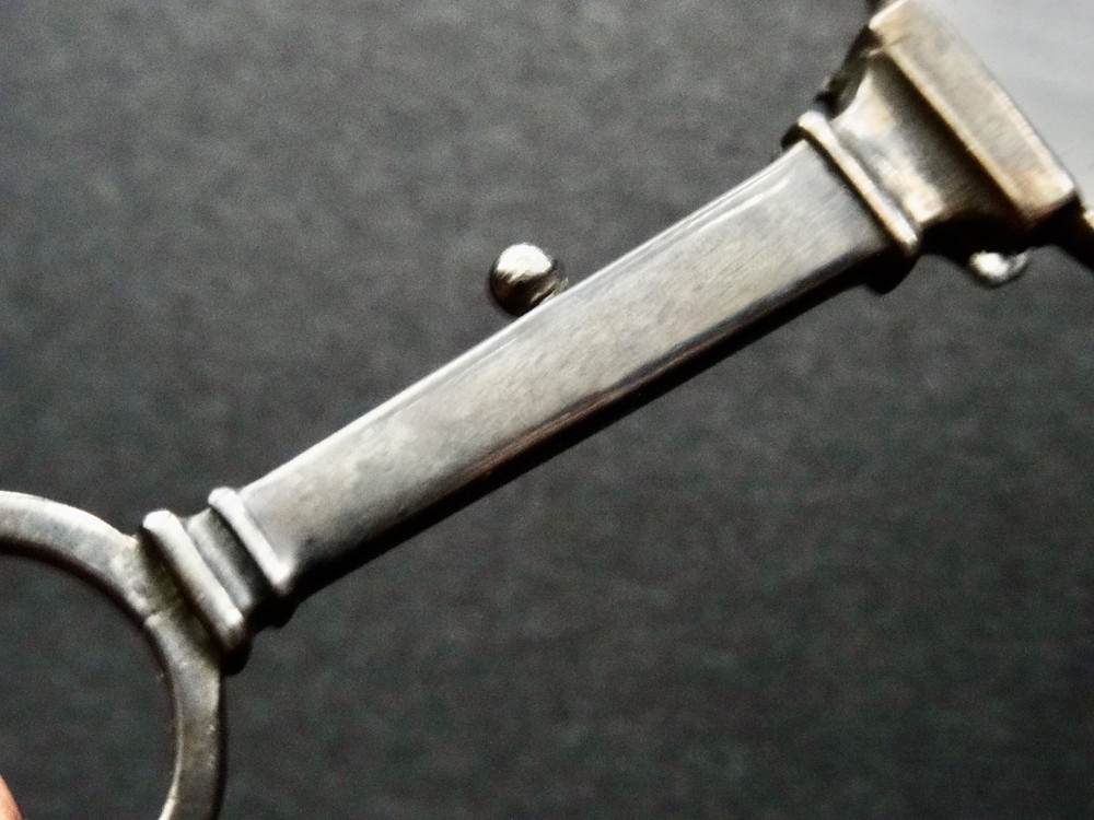 lORGNETTE OPERA GLASSES BUTTON TRIGGER STERLING SILVER GERMANY ANTIQUE neocurio