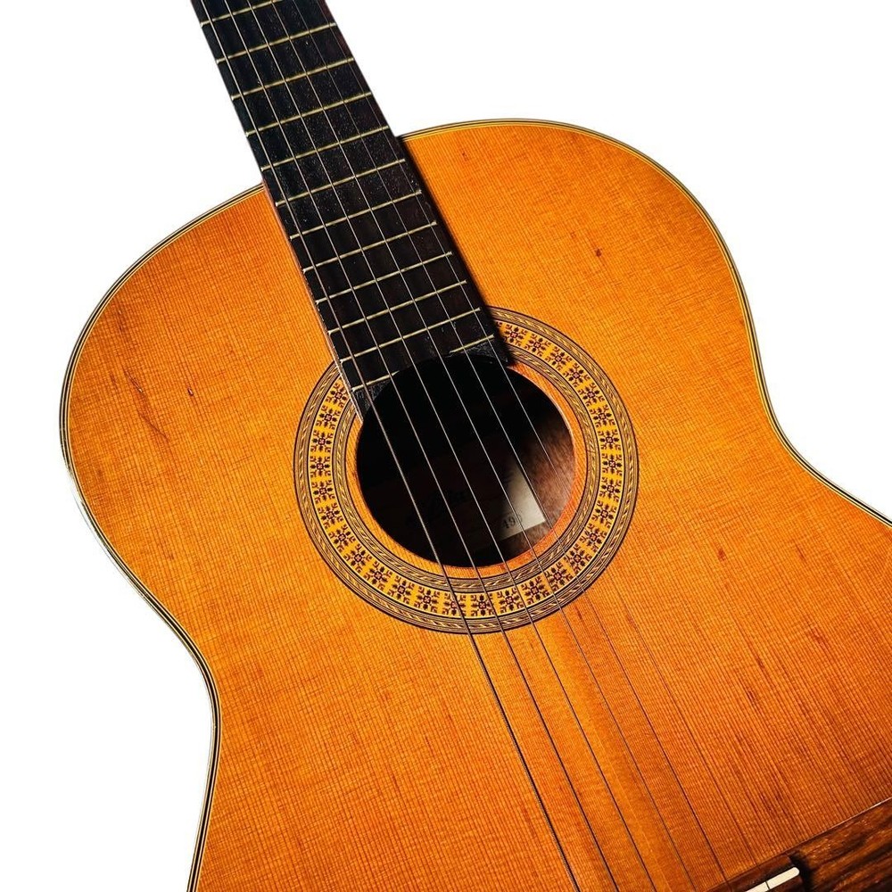 ARIA SA- Classical Guitar With, Includes Accessories