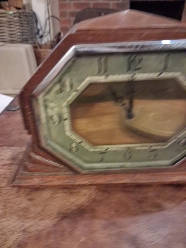 Stunning Vintage Art Deco Wind Up Mantle Clock, Working