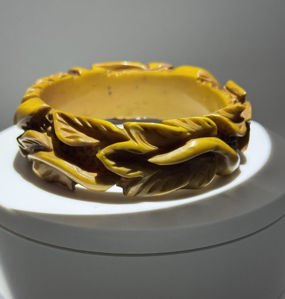 Butterscotch, deeply carved leaf design Bakelite bracelet; crazy good; tested