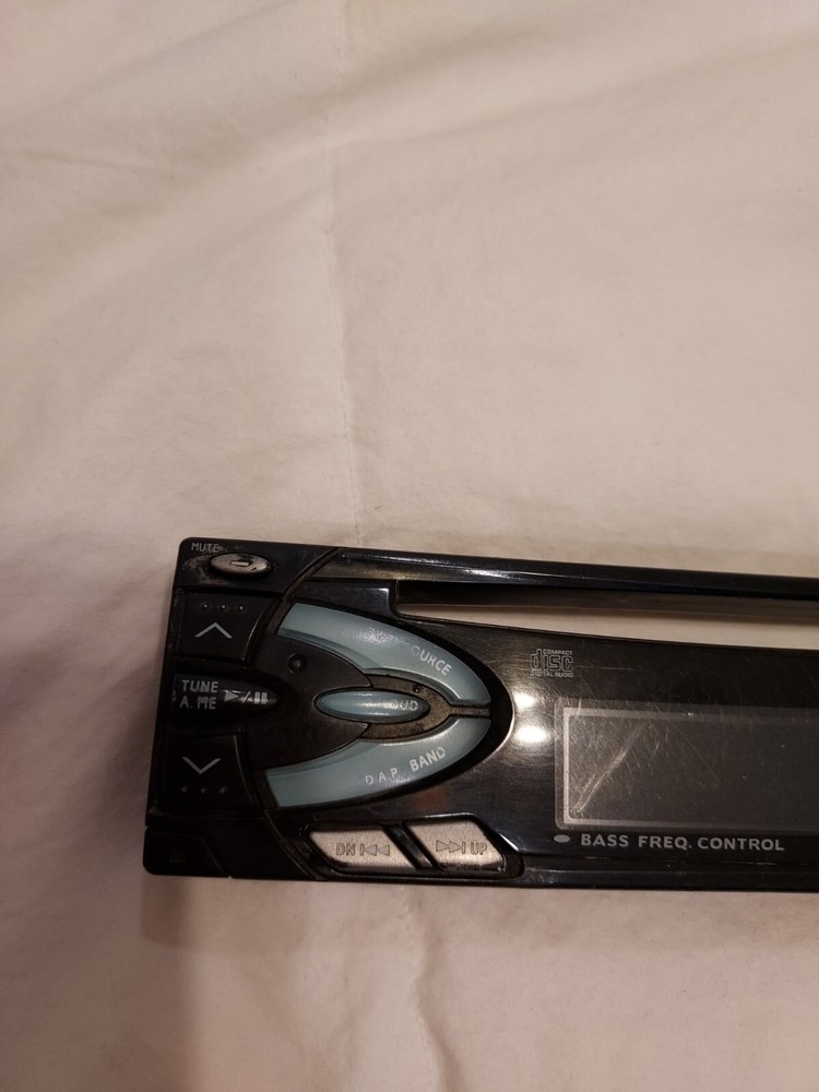 Alpine CDE-7853 faceplate Only (Used).