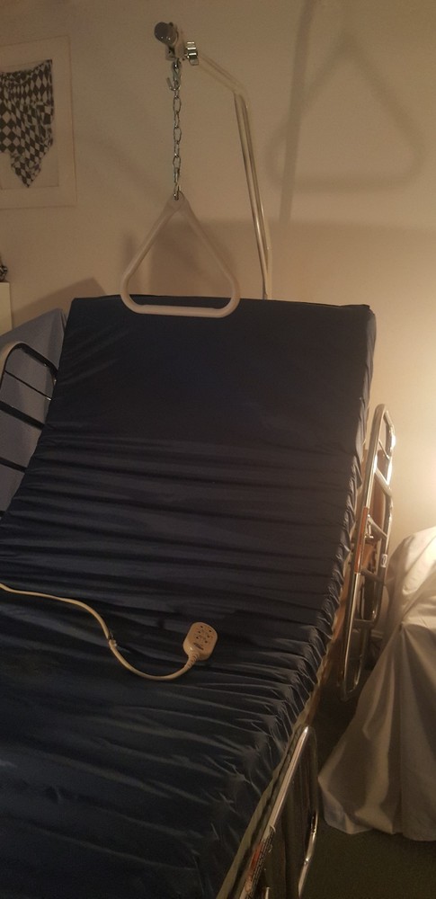 Invacare motorized bed G5301IVC