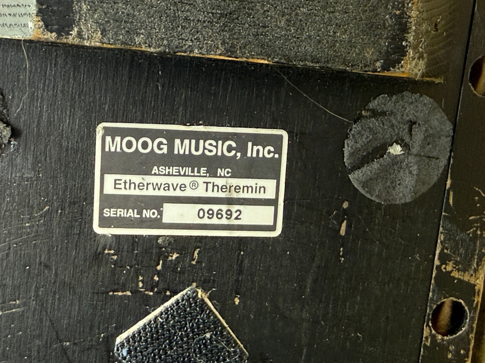 Moog Etherwave Theremin Keyboard Synthesizer