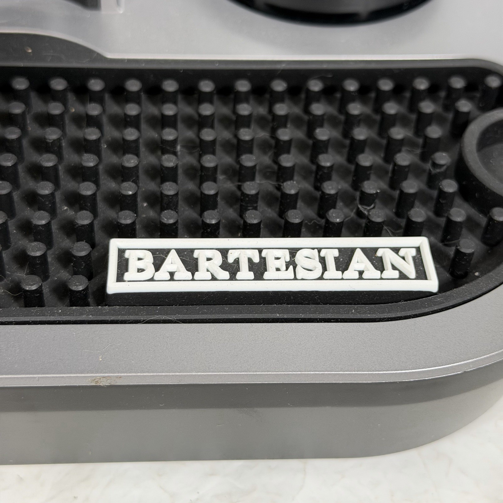 Bartesian 55306 Premium Pro Cocktail Machine Complete Keys Bottles Tested Clean