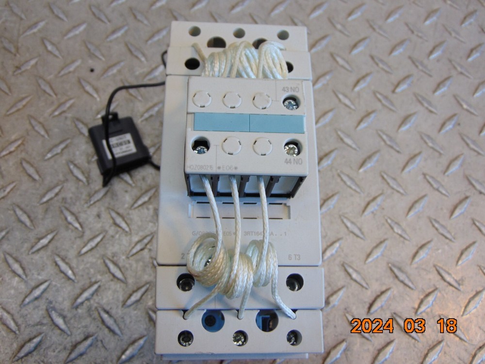 SIEMENS 3RT1647-1AC21 CONTACTOR 24V COIL 3RT1647