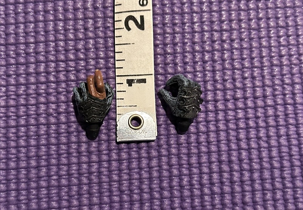 McFarlane Spawn Action Figure Hands Male Trigger Grip