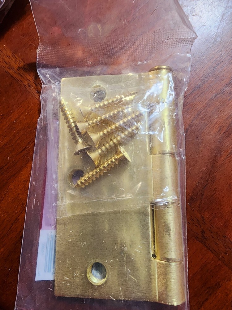 Everbult 3 1/2 inch satin brass hinge 10 pack