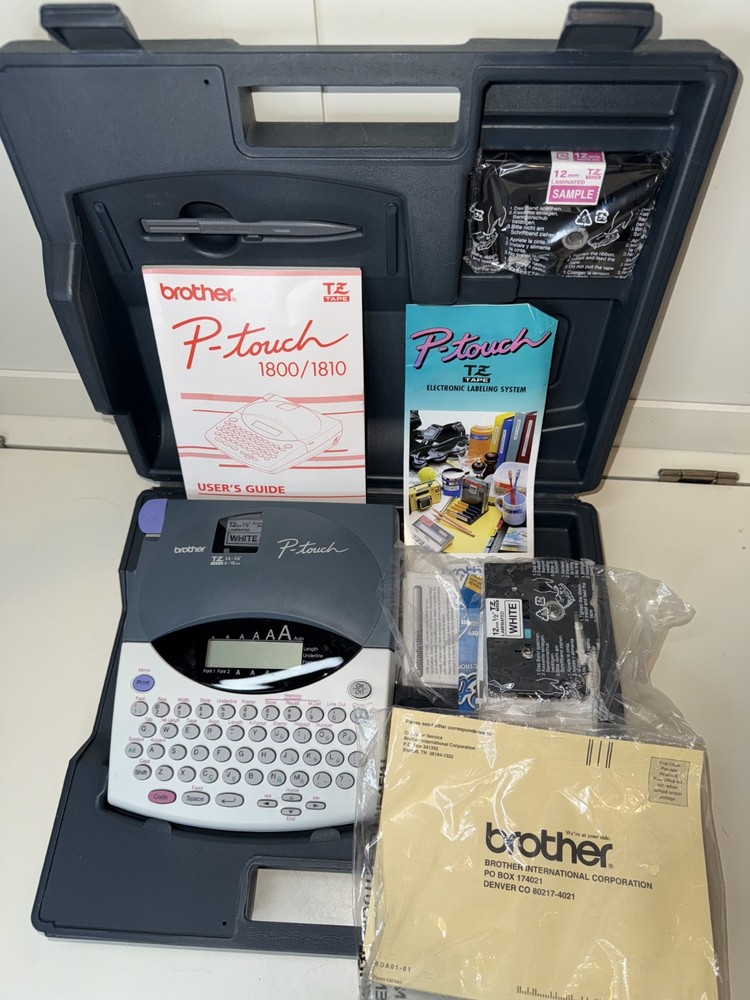 Brother PT-1800(SP)Label Maker + Hard Case