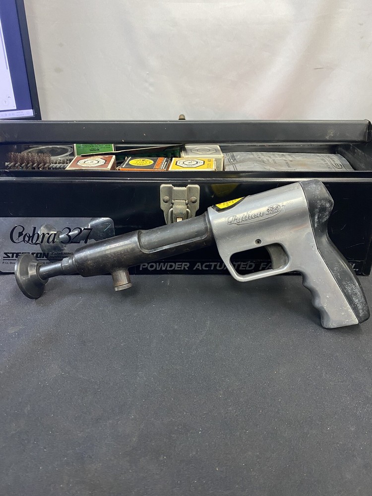 Steelcon Python 322 Powder Actuated Tool with box and accessories.