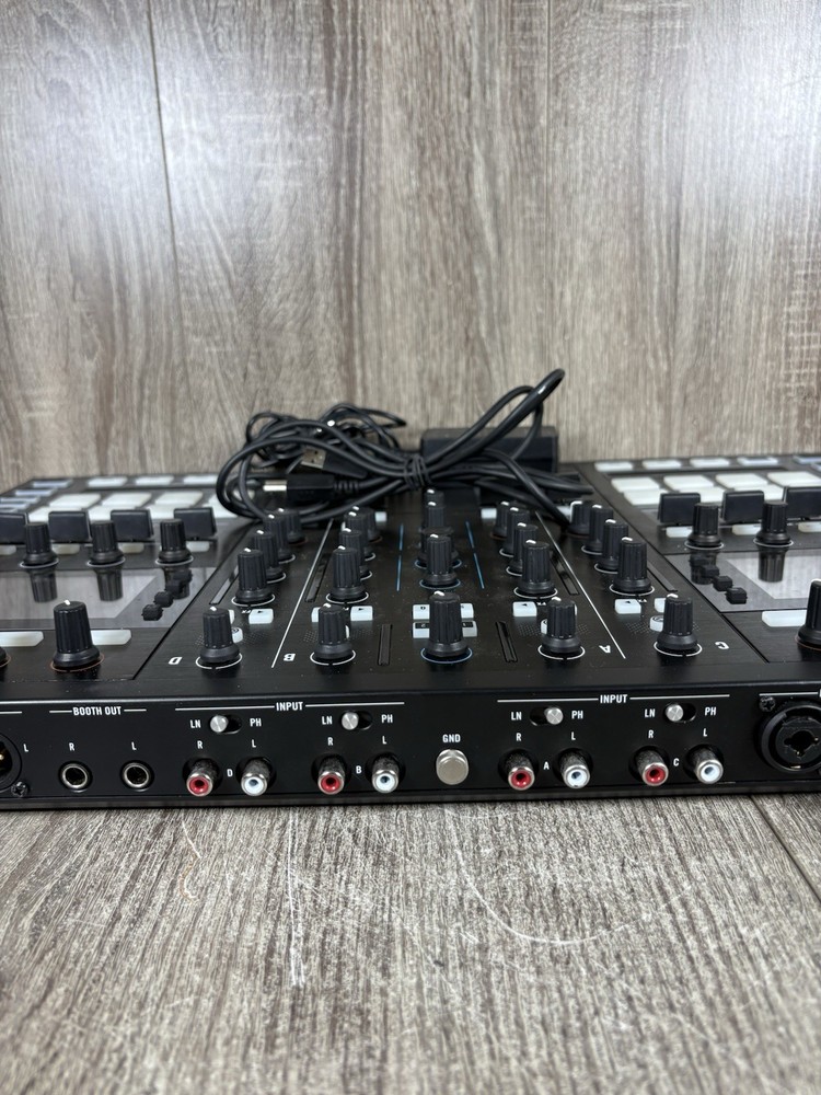 Native Instruments Traktor Kontrol S8 4-channel DJ Controller W/ USB Cable!
