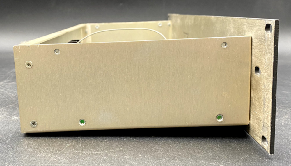 ZETRON MODEL 49 TRUNKING REPEATER MANAGER 901-9147 MISSING FRONT & TOP PLATE