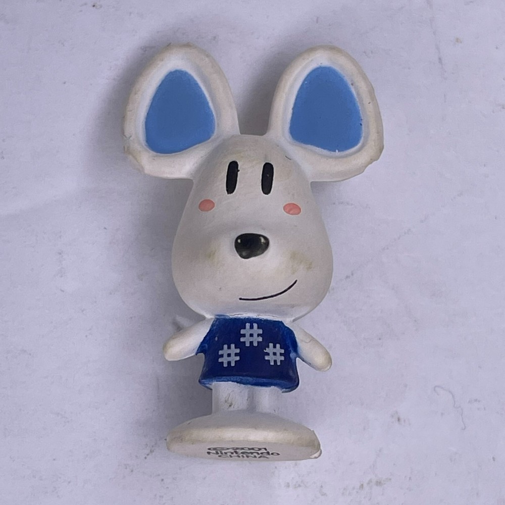 2001 Animal Crossing Wild World 1" Dory Mouse Mini Figure Yujin
