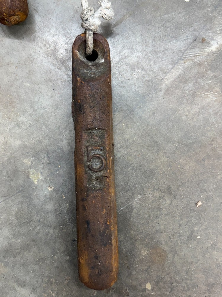 vintage cast iron window sash weights 6 POUND (LBS)