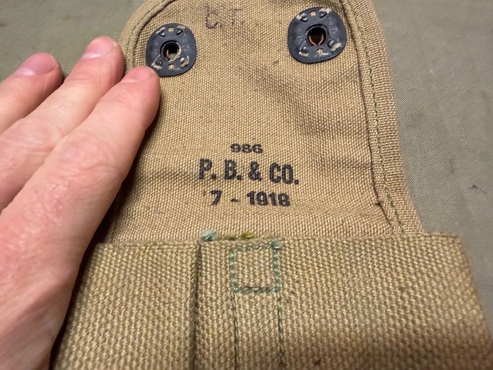 ORIGINAL WWI WWII US ARMY M1910 .45 PISTOL BELT AMMO POUCH-PB&CO, 1918