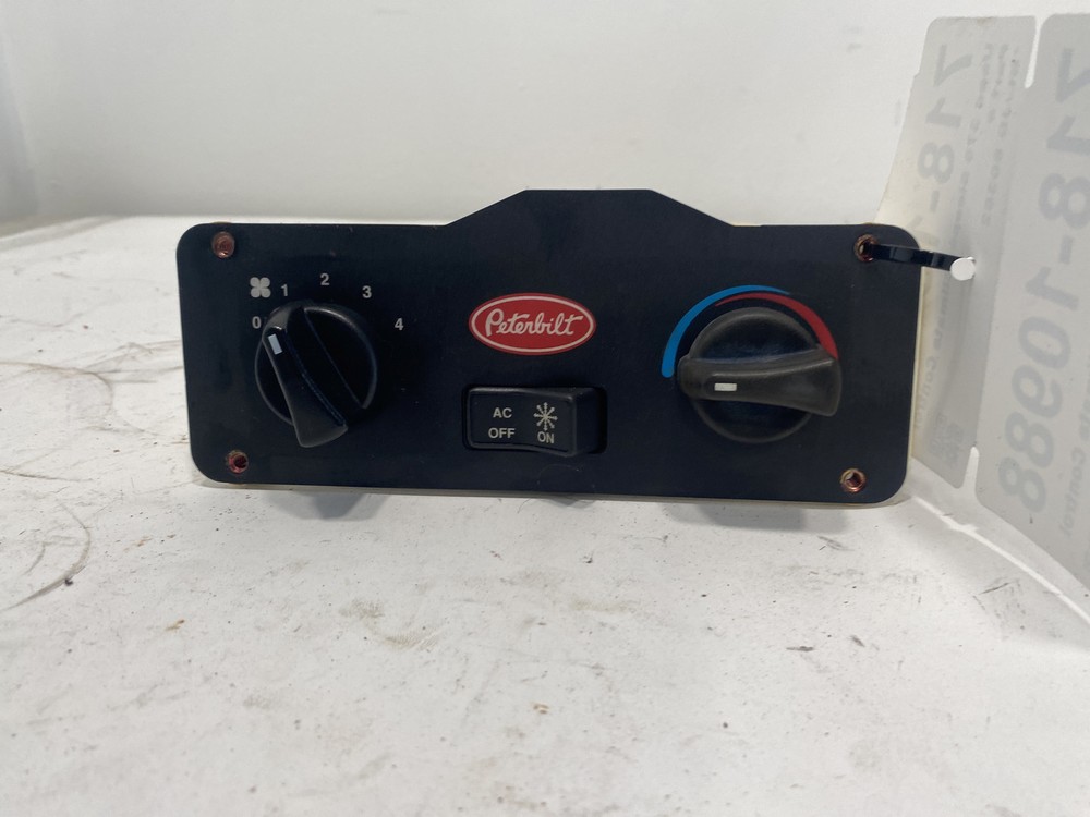 2001 Peterbilt 379 Climate Control (718-10988)