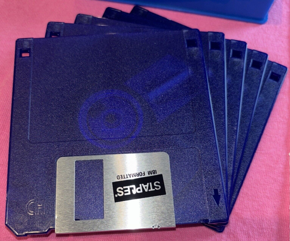 SRW Micro/5 Disk Diskette ComPak Case Plastic w/5 Blue 3.5" (IBM) Disks & Labels