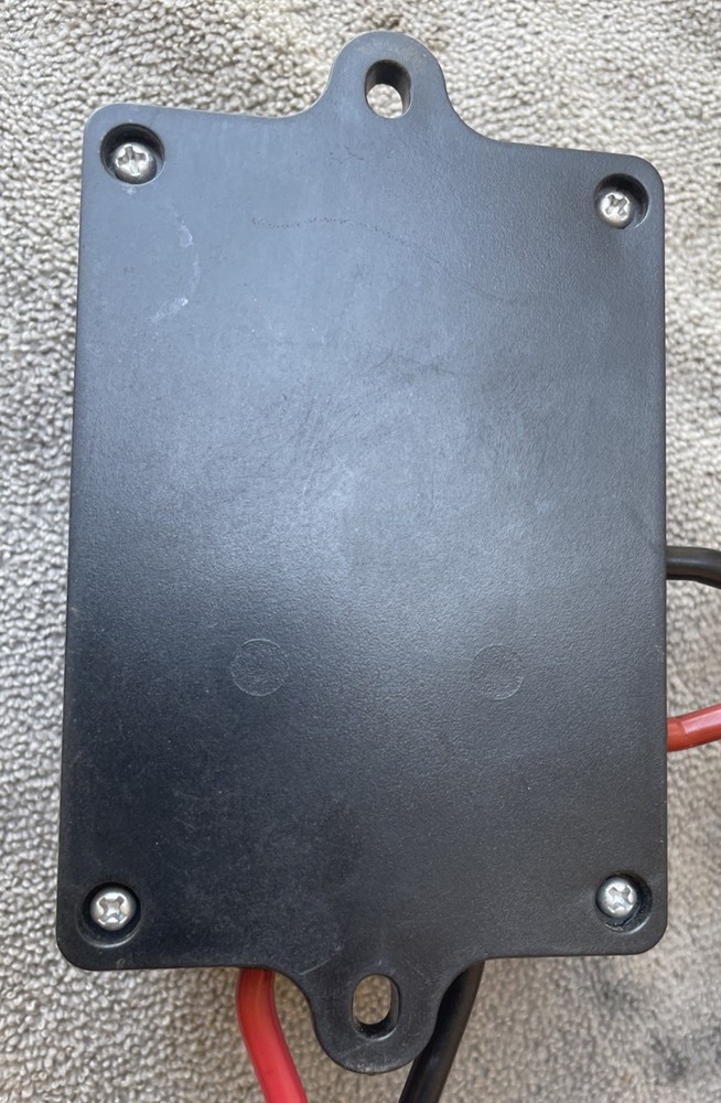 Possibly A Winch Remote Control System Motor Connector 12VDC 221L20452