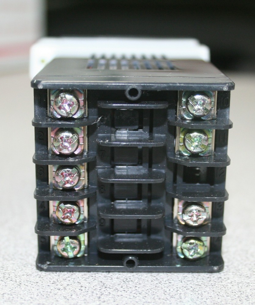 TOHO TTM-14-ORA Temperature Controller