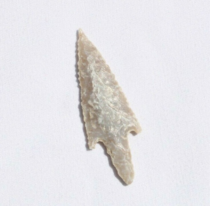 SAHARA NEOLITHIC TRANSLUCENT FROSTED AGATE - NEEDLE TIP