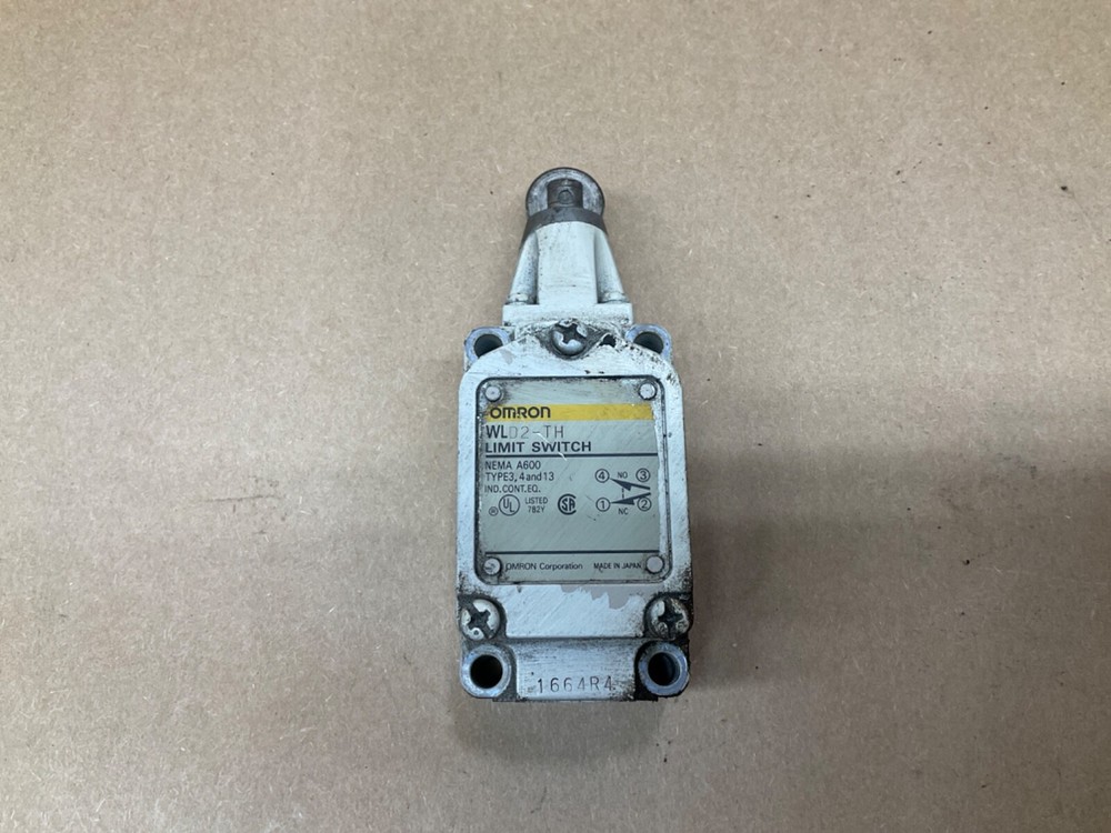 OMRON Plunger Roller Limit Switch WL D2-TH #87F1