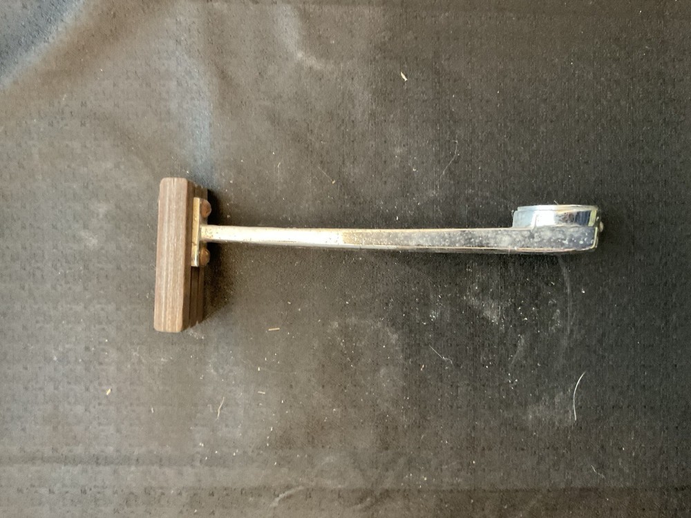 Outboard Level Wood Handle