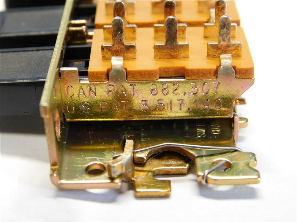 Switchcraft 65101K206 10-Station Pushbutton Switches Each DPDT Solid Buttons