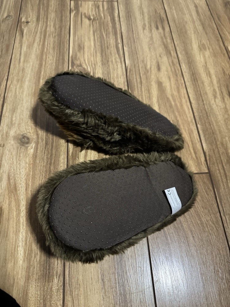 NWT Chewbacca Star Wars brown slippers