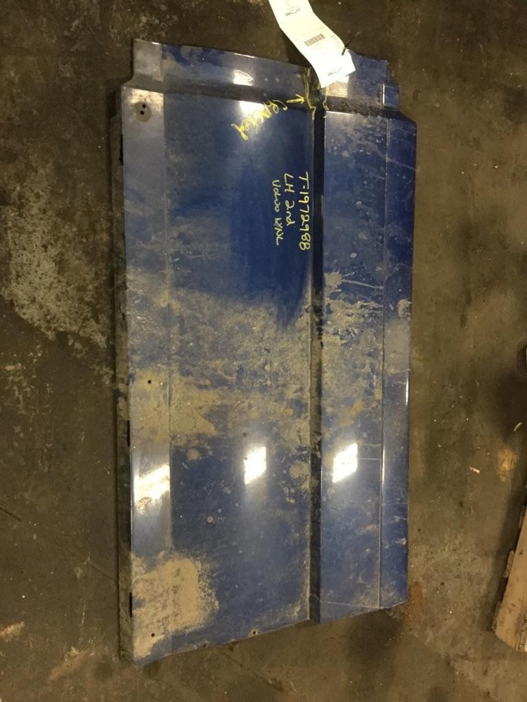 For 2007 VOLVO VNL SIDE FAIRING Left ,  OH