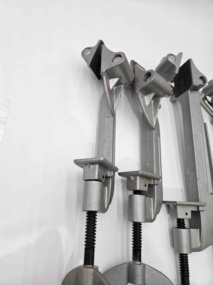 4 pc Cabinet Shelf Clamps
