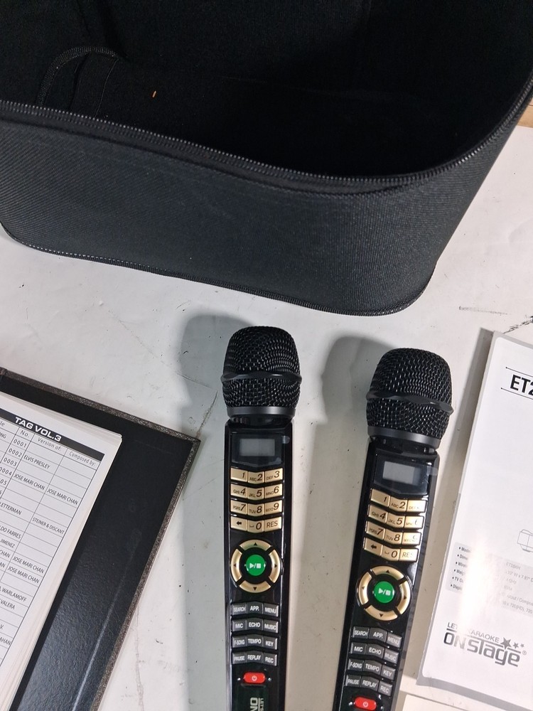 Magic Sing ET23KH Wireless Karaoke System With Case And Book TD31D