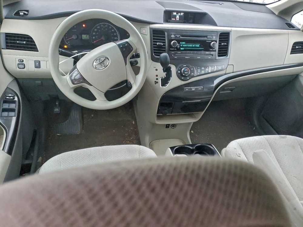Fuse Box Engine Fits 11-16 SIENNA 4951406