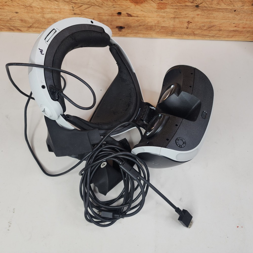 Sony PlayStation VR PS4 Virtual Reality Headset ONLY READ not tested