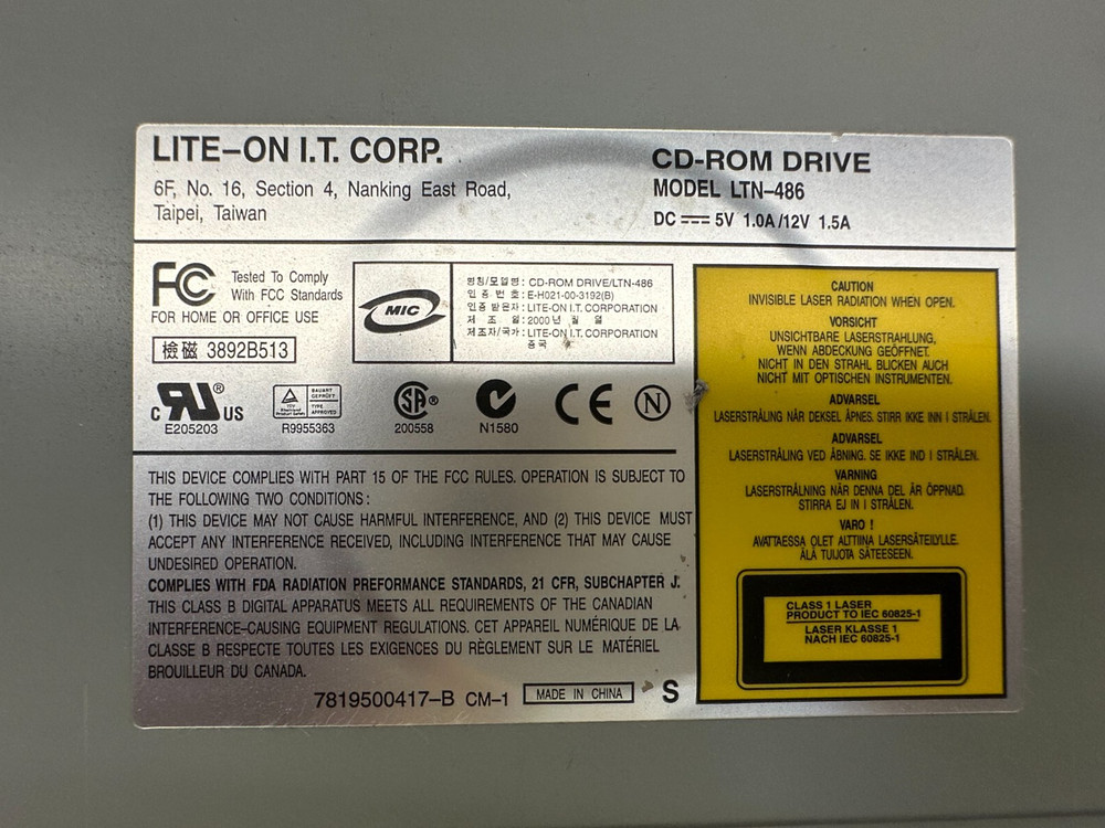 LITE-ON IT CORP LTN-486 IDE CD-ROM Drive