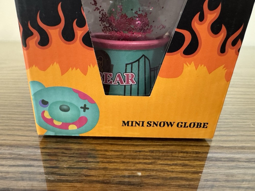 Deddy Bears Zombiebear Mini Snow Globe