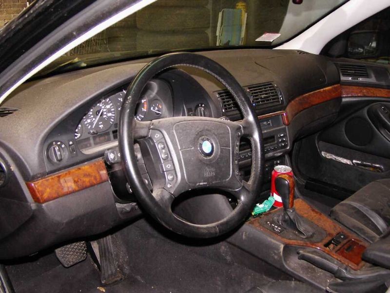 98 99 00 BMW 528I AC CONDENSER
