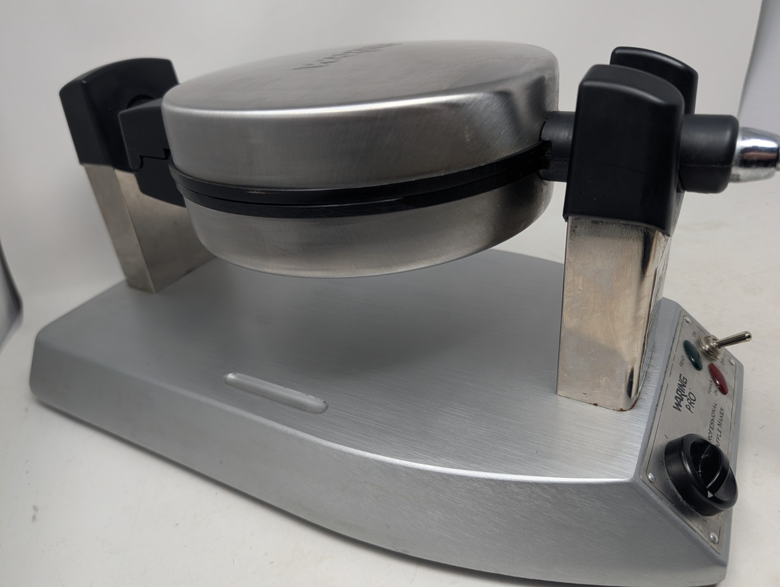 Waring Pro Waffle Maker Belgian WMK300 Stainless Steel Rotating Professional