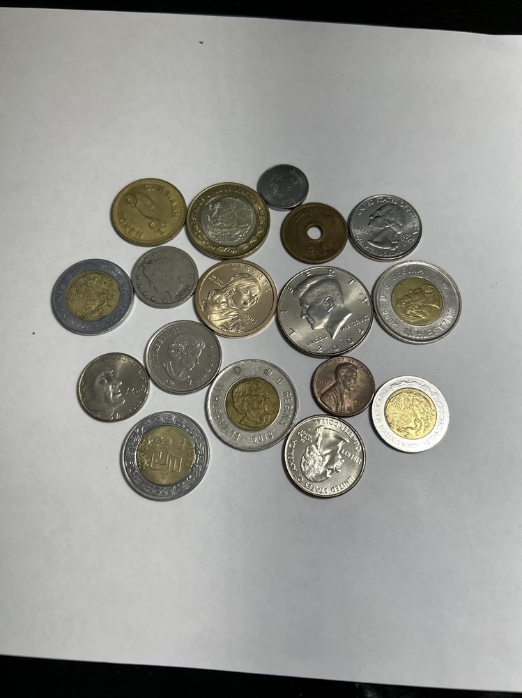 lote de monedas del mundo