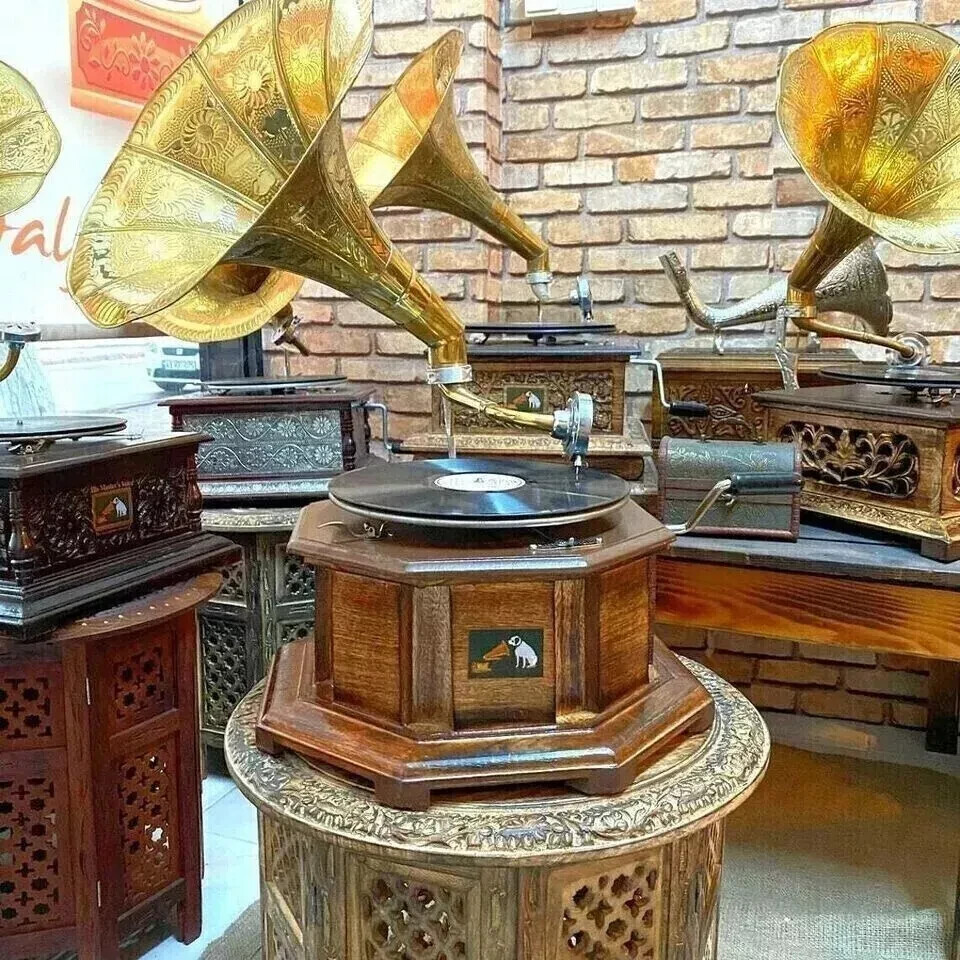 Antique Gramophone, Fully Functional Working Phonograph, win-up record player