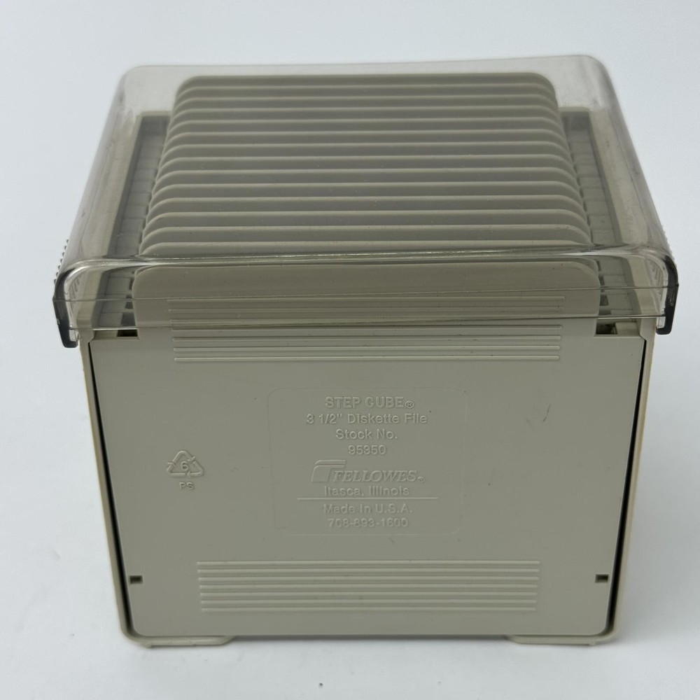 Vintage Fellows 3.5 Inch Plastic Floppy Disk Step Cube 95550 Beige