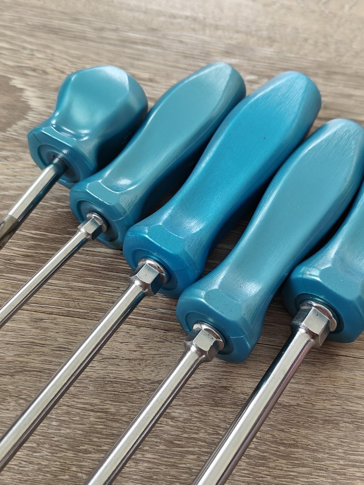 Snap On Tools USA 5pc Pearl Blue Hard Handle Phillips Screwdriver Set